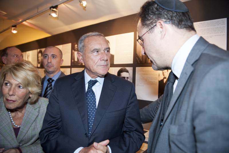 Il Presidente viene raggiunto da Riccardo Pacifici, presidente della Comunità ebraica di Roma