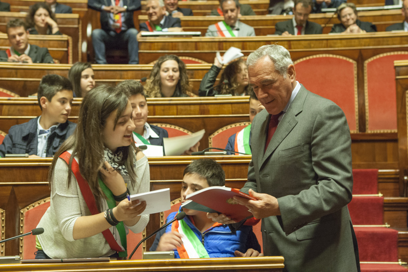 Il Presidente Grasso incontra una delegazione di minisindaci dei Comuni che si trovano all'interno dei Parchi nazionali.