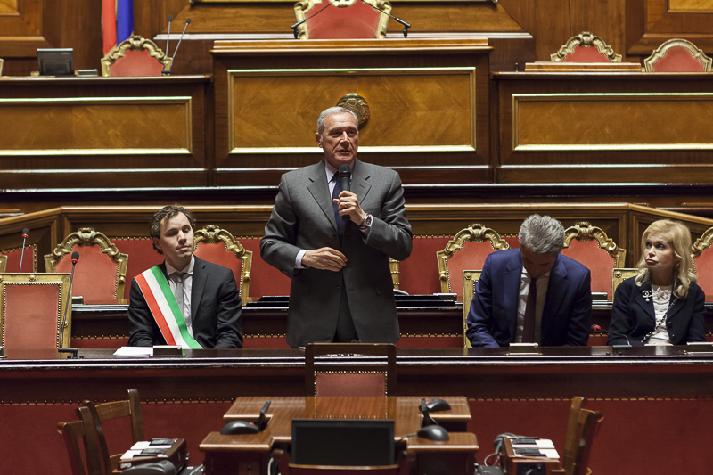 Il Presidente Grasso rivolge un breve saluto ai cittadini di Santa Giustina in Colle.