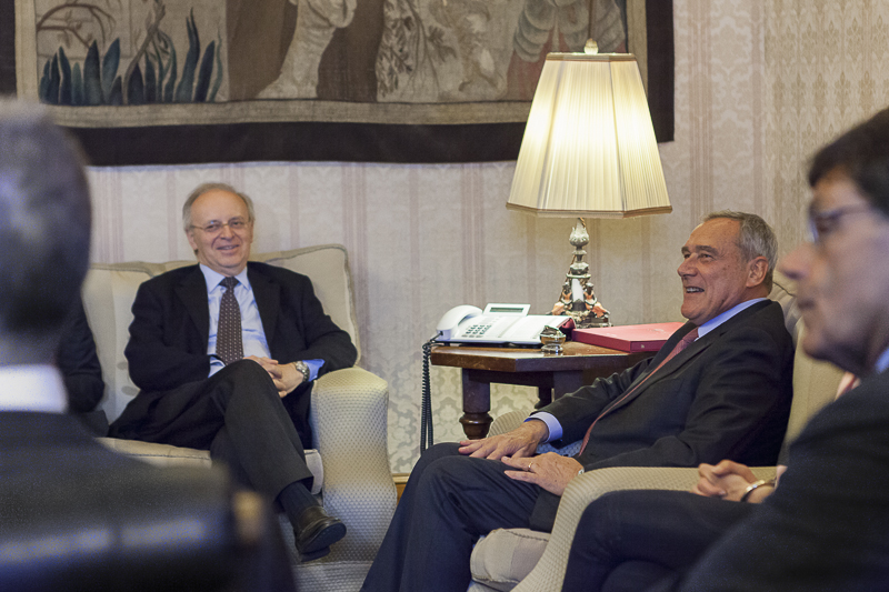 Il Presidente Grasso e Piercamillo Davigo, durante l'incontro con la nuova Giunta Esecutiva dell'ANM a Palazzo Madama.