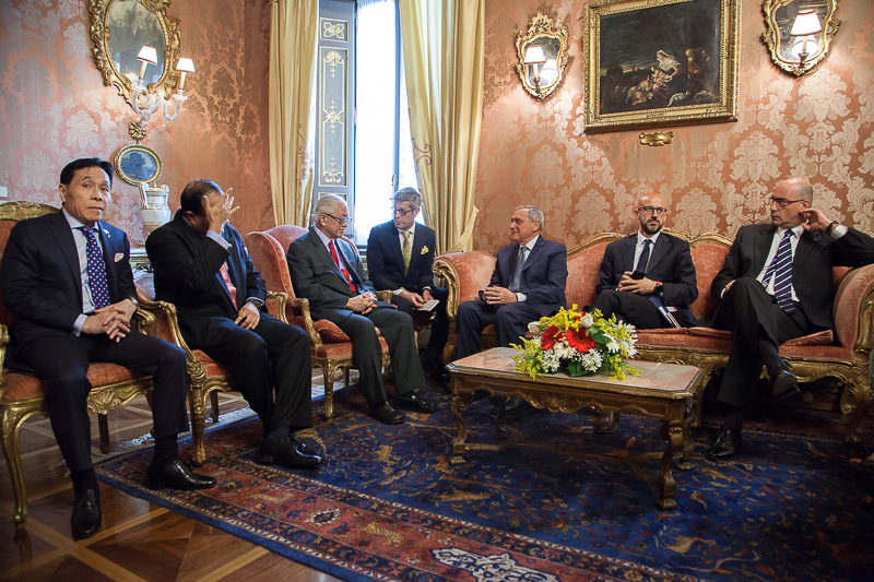 Il Presidente Grasso incontra la delegazione che accompagna il Presidente della Repubblica di Singapore, Tony Tan Keng Yam.
