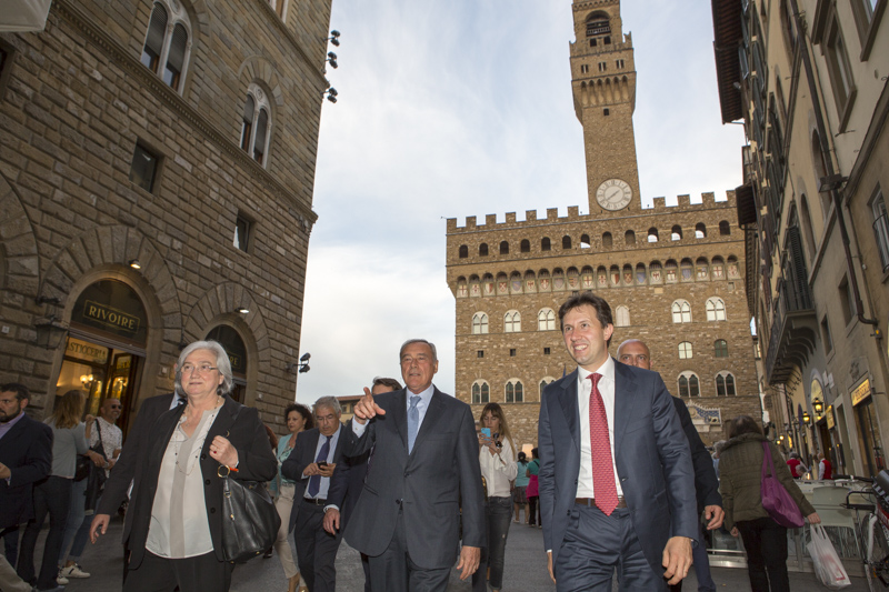 Il Presidente Grasso, con il Sindaco di Firenze e la Presidente della Commissione parlamentare antimafia, Rosy Bindi.