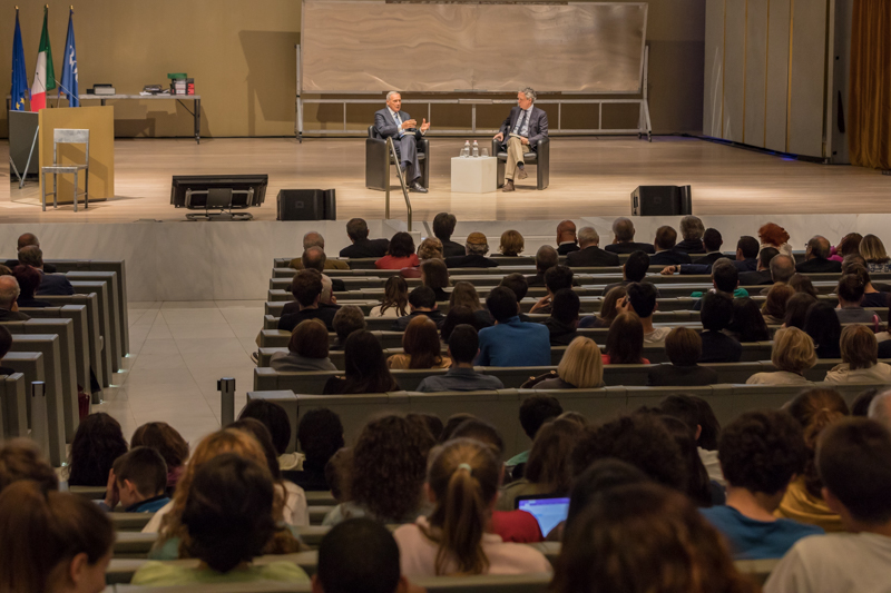 Un momento del convegno nell'Aula Magna