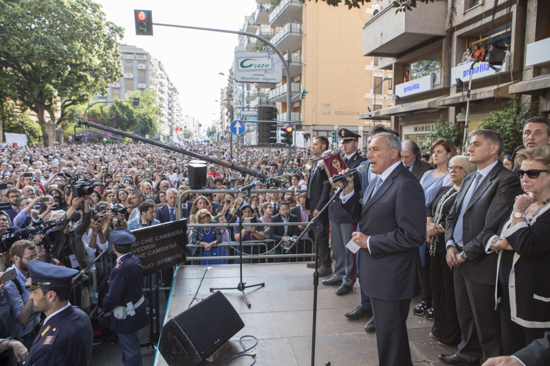 Il Presidente Grasso legge i nomi delle vittime delle stragi di Capaci e di Via D'Amelio.