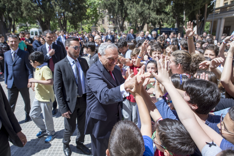 Il Presidente Grasso al suo arrivo all'Istituto Salesiano 
