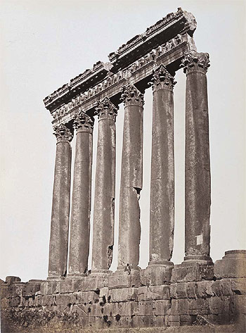 Baalbek. Colonne del tempio del Sole, 1875 ca.