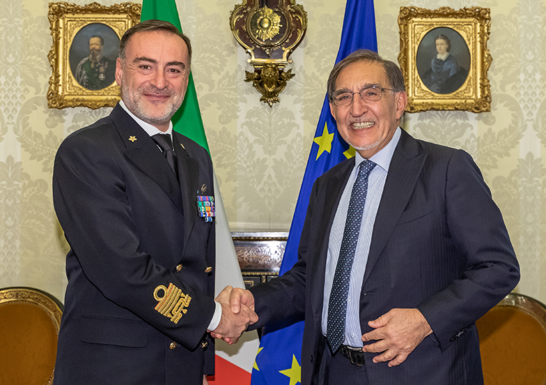 Il Presidente del Senato riceve a Palazzo Madama il Capo di Stato Maggiore della Marina Militare, ammiraglio Enrico Credendino